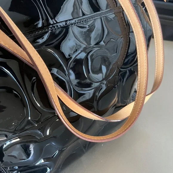 Vintage Coach Leah Patent Leather Tote - Picture 10 of 14